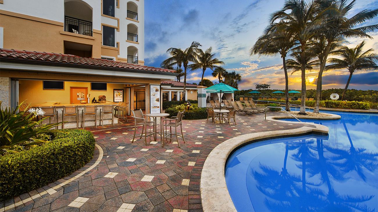 High Tides Pool Bar